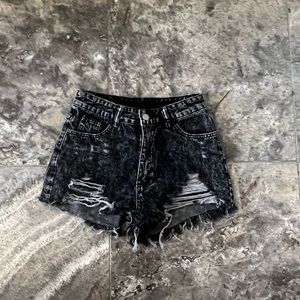Black Jean shorts distressed high-rise size extra small